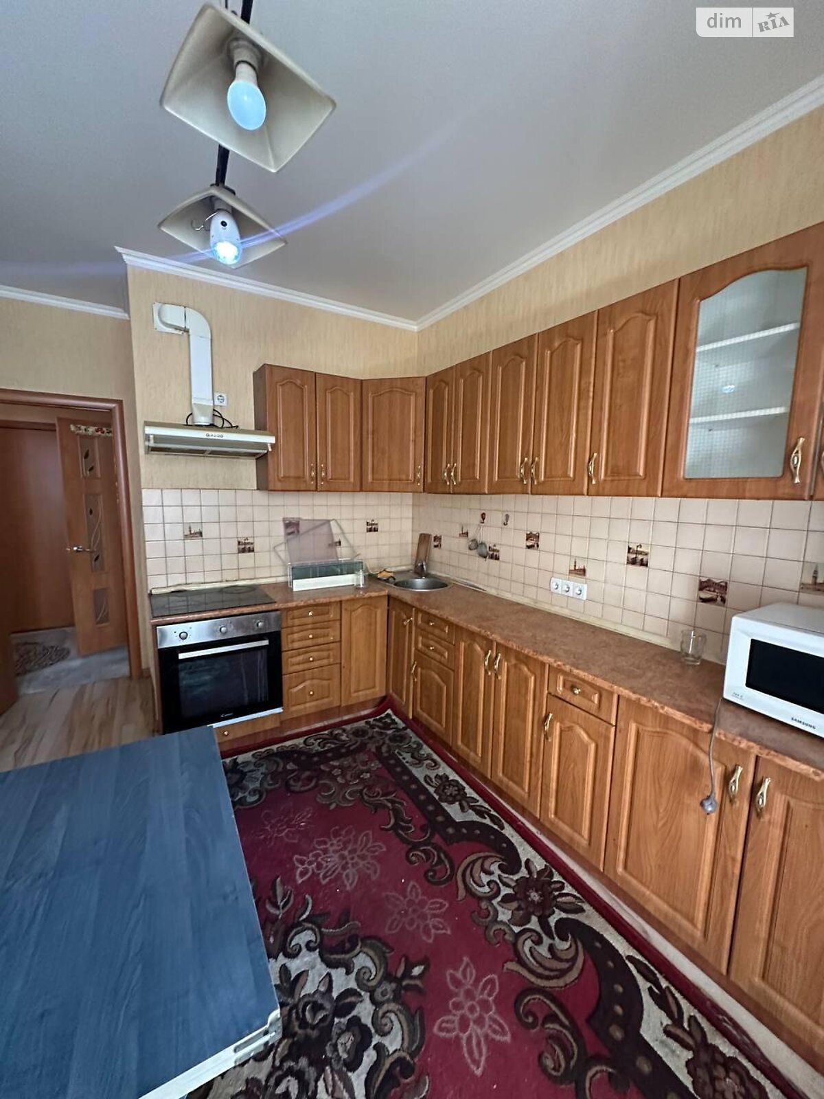Продажа трехкомнатной квартиры в Лиманке, на мас. Радужный 7В, фото 1 Продажа трехкомнатной квартиры в Лиманке, на мас. Радужный 7В, фото 1