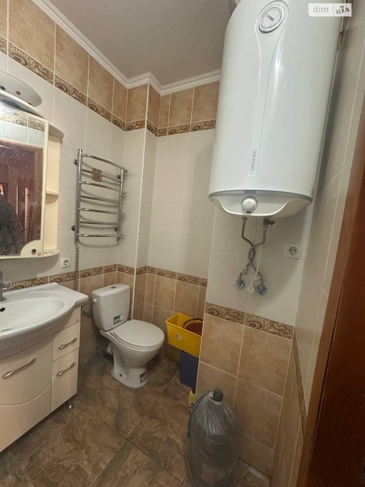 Продажа трехкомнатной квартиры в Лиманке, на мас. Радужный 7В, фото 1 Продажа трехкомнатной квартиры в Лиманке, на мас. Радужный 7В, фото 1