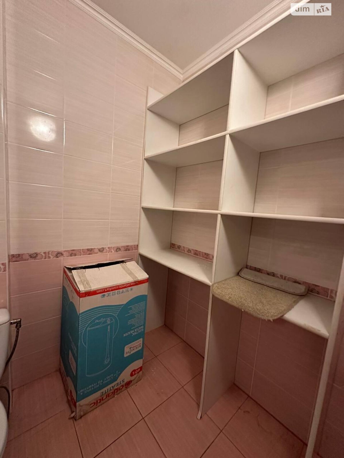 Продажа трехкомнатной квартиры в Лиманке, на мас. Радужный 7В, фото 1 Продажа трехкомнатной квартиры в Лиманке, на мас. Радужный 7В, фото 1