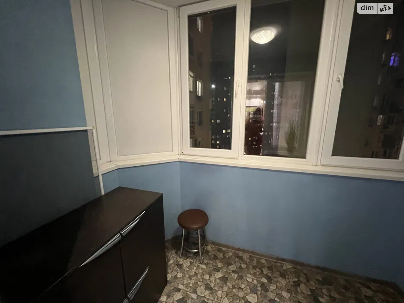 Продаж трикімнатної квартири в Лиманці, на мас. Радужний, фото 1 Продаж трикімнатної квартири в Лиманці, на мас. Радужний, фото 1