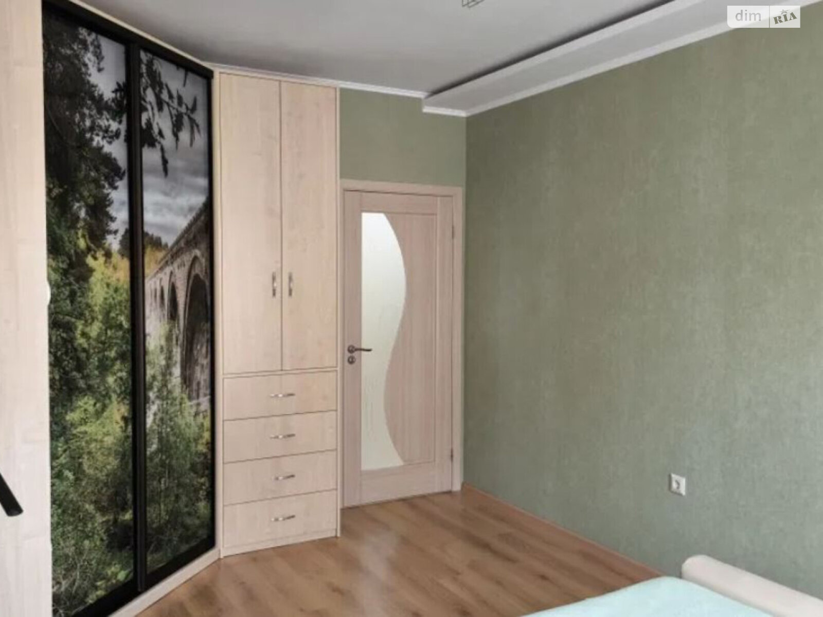 Продаж двокімнатної квартири в Лиманці, на мас. Радужний, фото 1 Продаж двокімнатної квартири в Лиманці, на мас. Радужний, фото 1