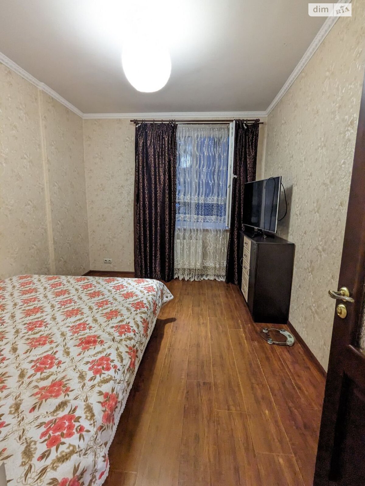 Продаж двокімнатної квартири в Лиманці, на мас. Радужний 7А, фото 1 Продаж двокімнатної квартири в Лиманці, на мас. Радужний 7А, фото 1