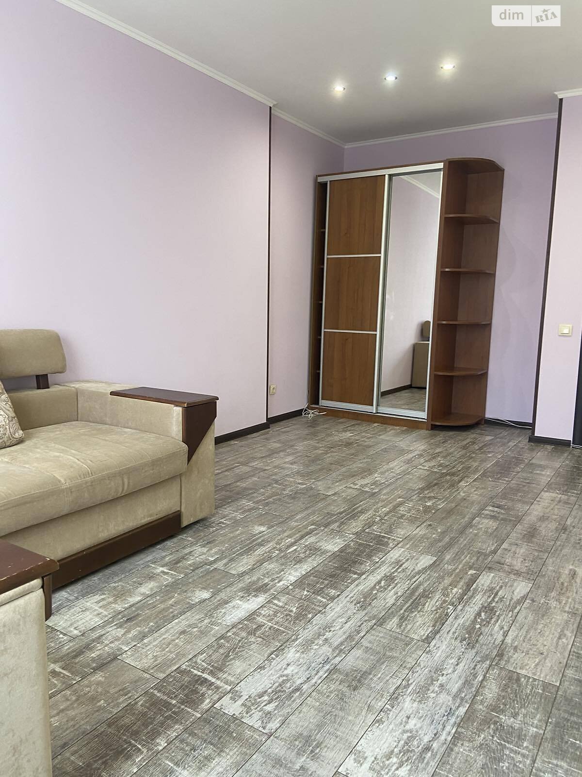 Продажа двухкомнатной квартиры в Лиманке, на мас. Радужный, фото 1 Продажа двухкомнатной квартиры в Лиманке, на мас. Радужный, фото 1