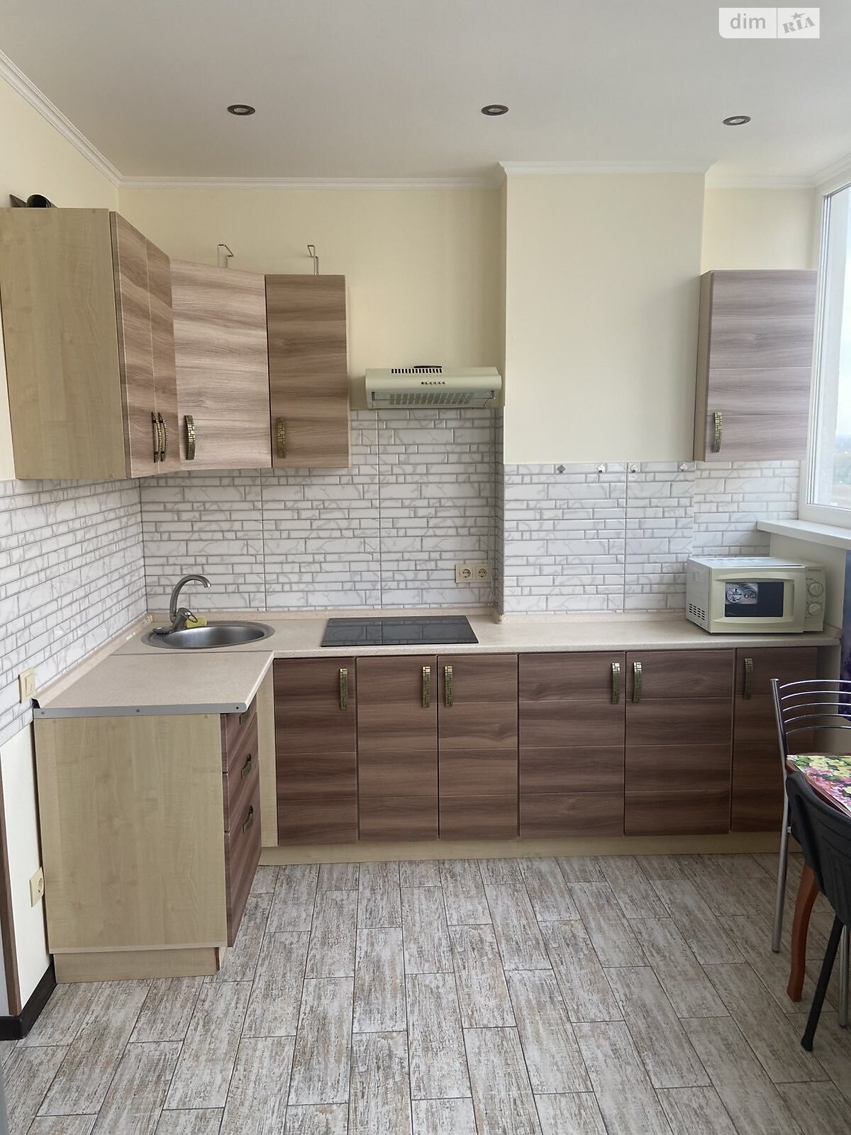Продажа двухкомнатной квартиры в Лиманке, на мас. Радужный, фото 1 Продажа двухкомнатной квартиры в Лиманке, на мас. Радужный, фото 1