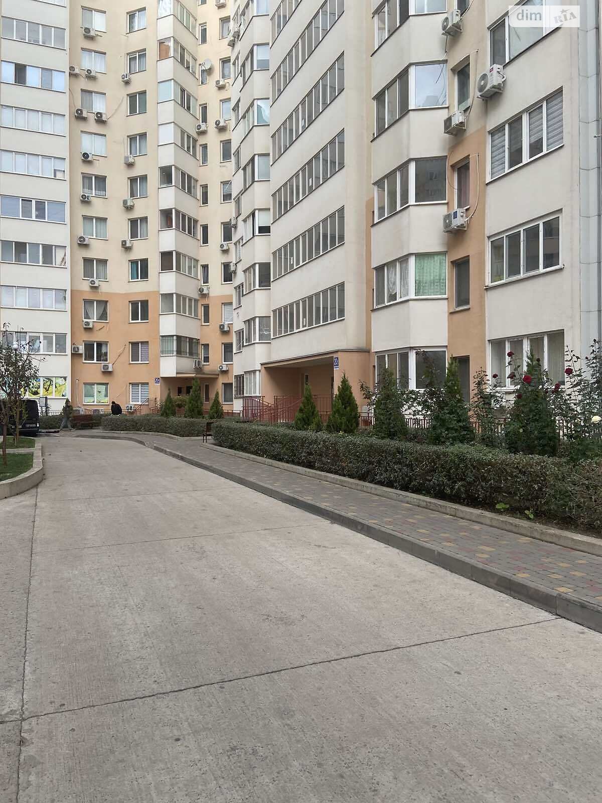 Продажа двухкомнатной квартиры в Лиманке, на мас. Радужный, фото 1 Продажа двухкомнатной квартиры в Лиманке, на мас. Радужный, фото 1