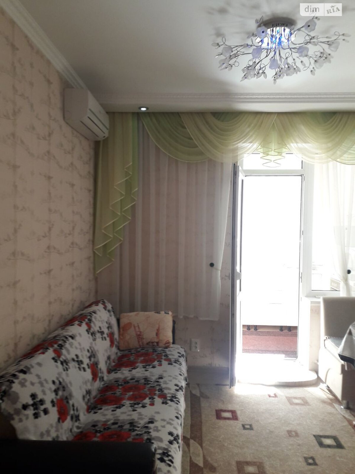 Продажа двухкомнатной квартиры в Лиманке, на мас. Радужный 10Б, фото 1 Продажа двухкомнатной квартиры в Лиманке, на мас. Радужный 10Б, фото 1