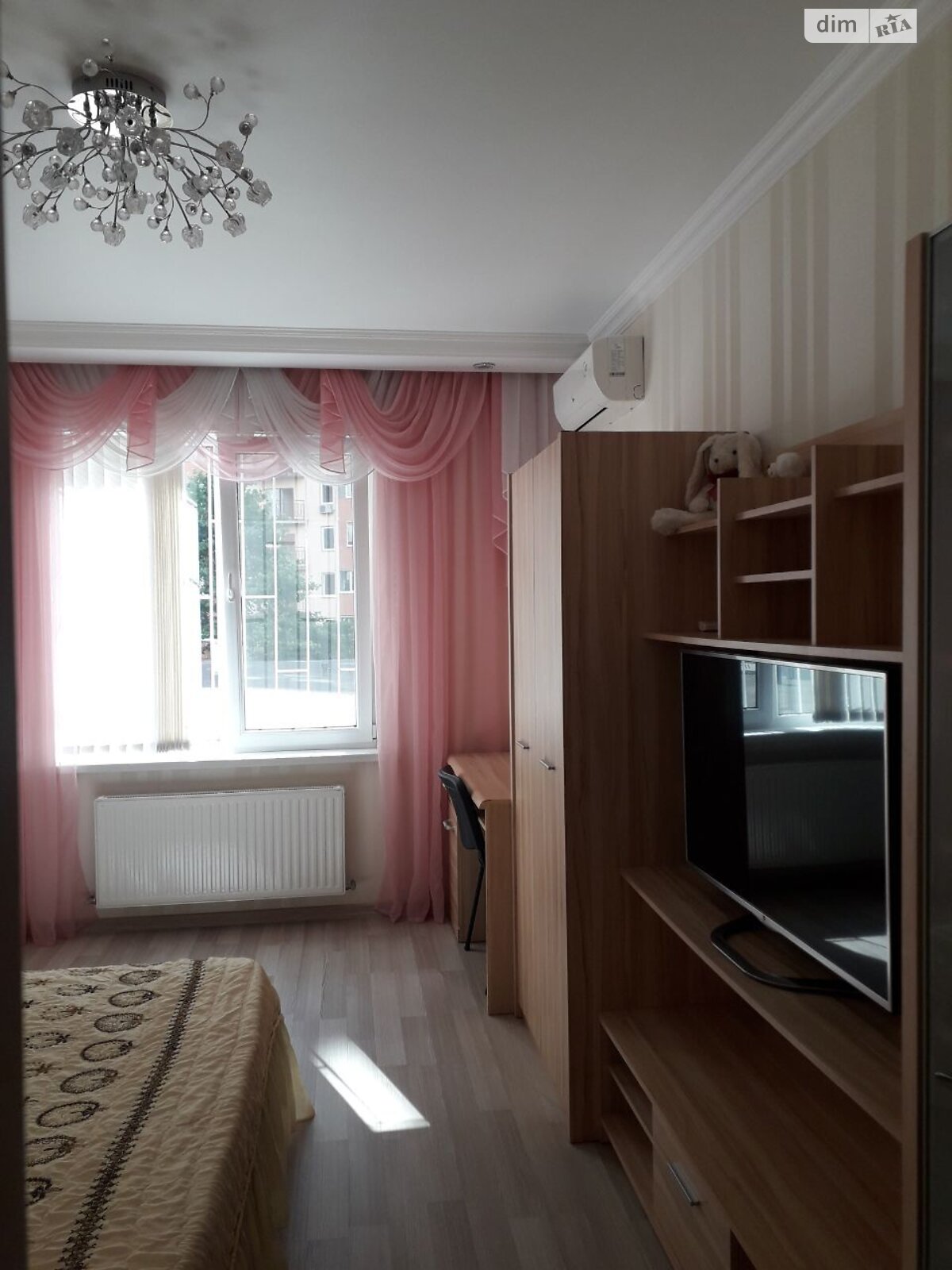 Продажа двухкомнатной квартиры в Лиманке, на мас. Радужный 10Б, фото 1 Продажа двухкомнатной квартиры в Лиманке, на мас. Радужный 10Б, фото 1