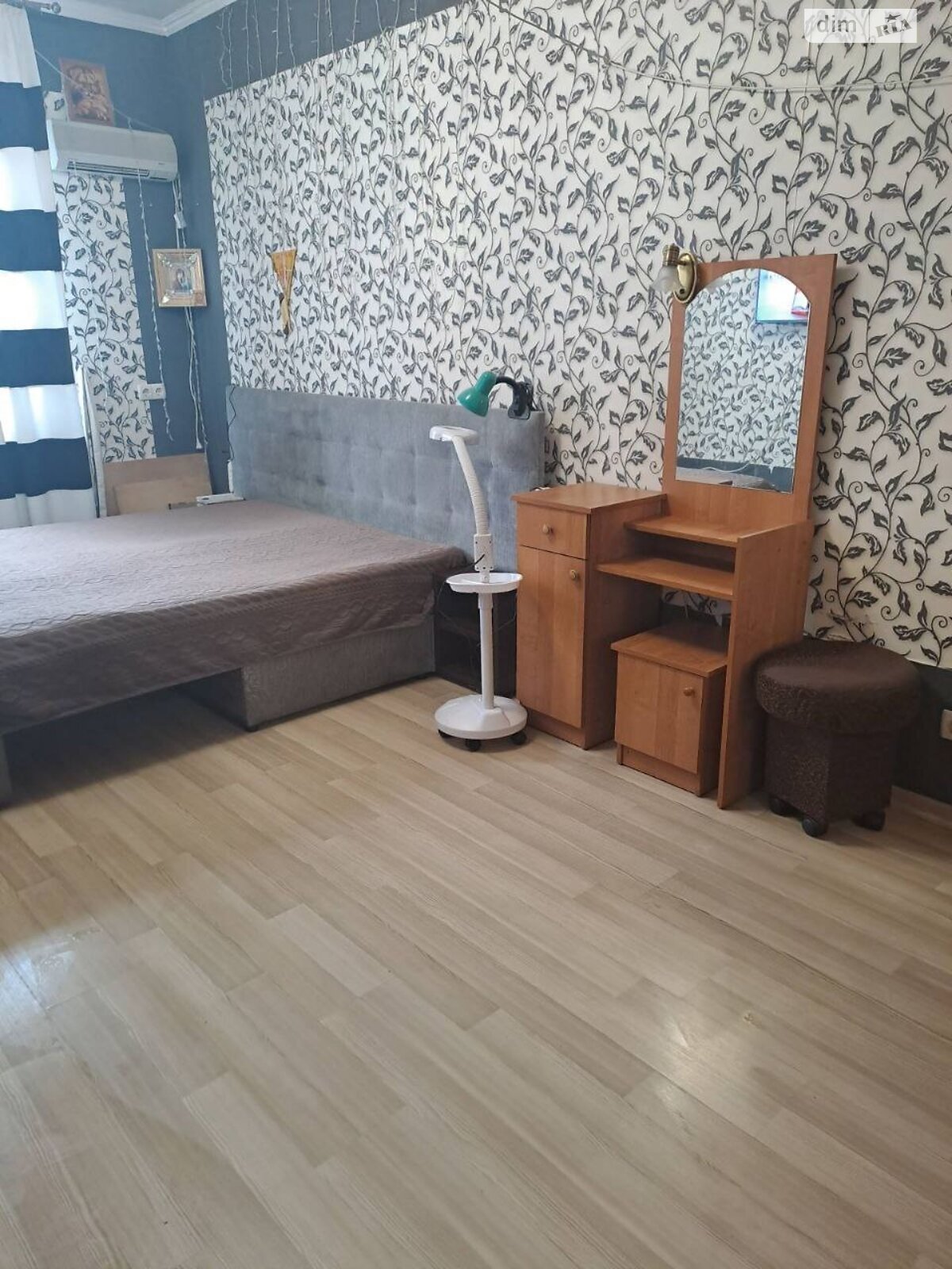 Продаж двокімнатної квартири в Лиманці, на мас. Радужний 8, фото 1 Продаж двокімнатної квартири в Лиманці, на мас. Радужний 8, фото 1