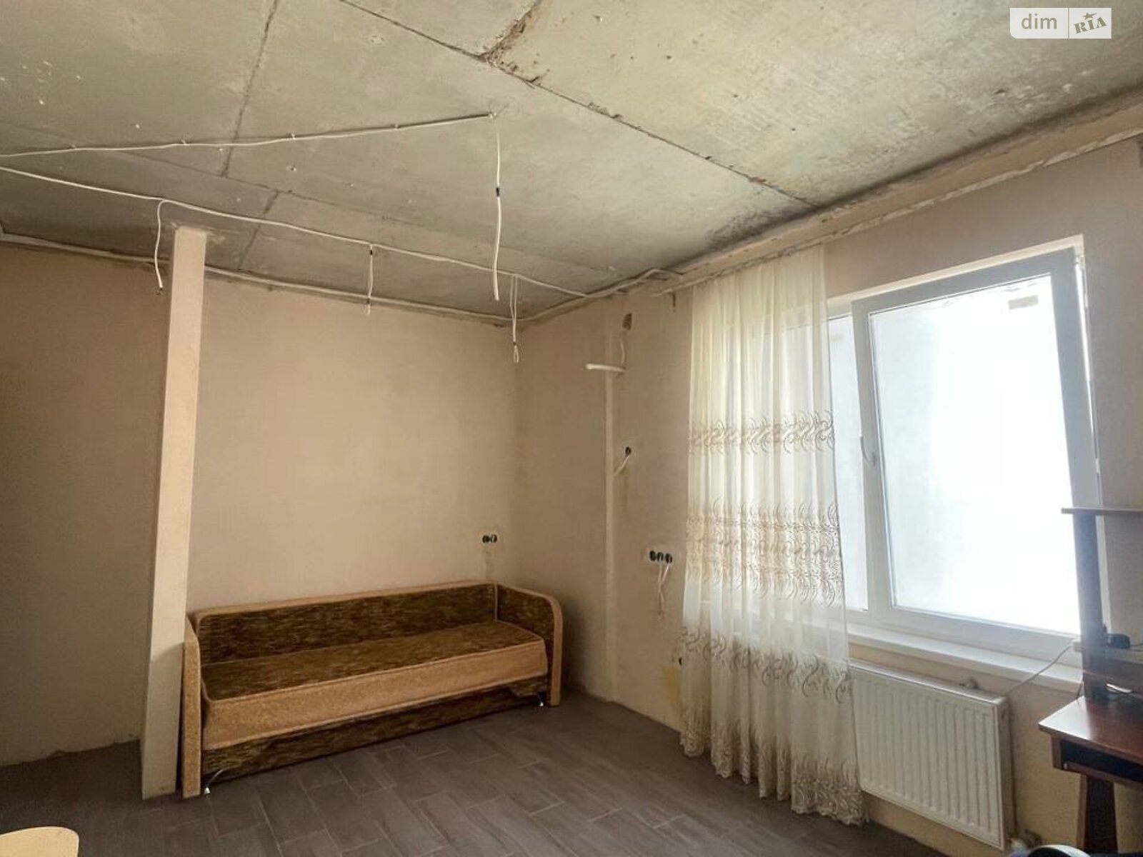 Продаж двокімнатної квартири в Лиманці, на мас. Райдужний, фото 1