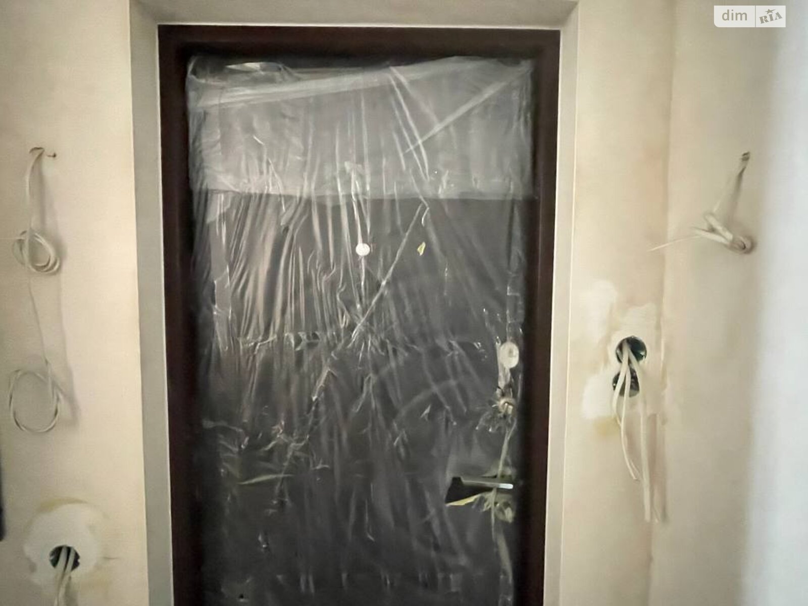 Продаж двокімнатної квартири в Лиманці, на мас. Райдужний, фото 1