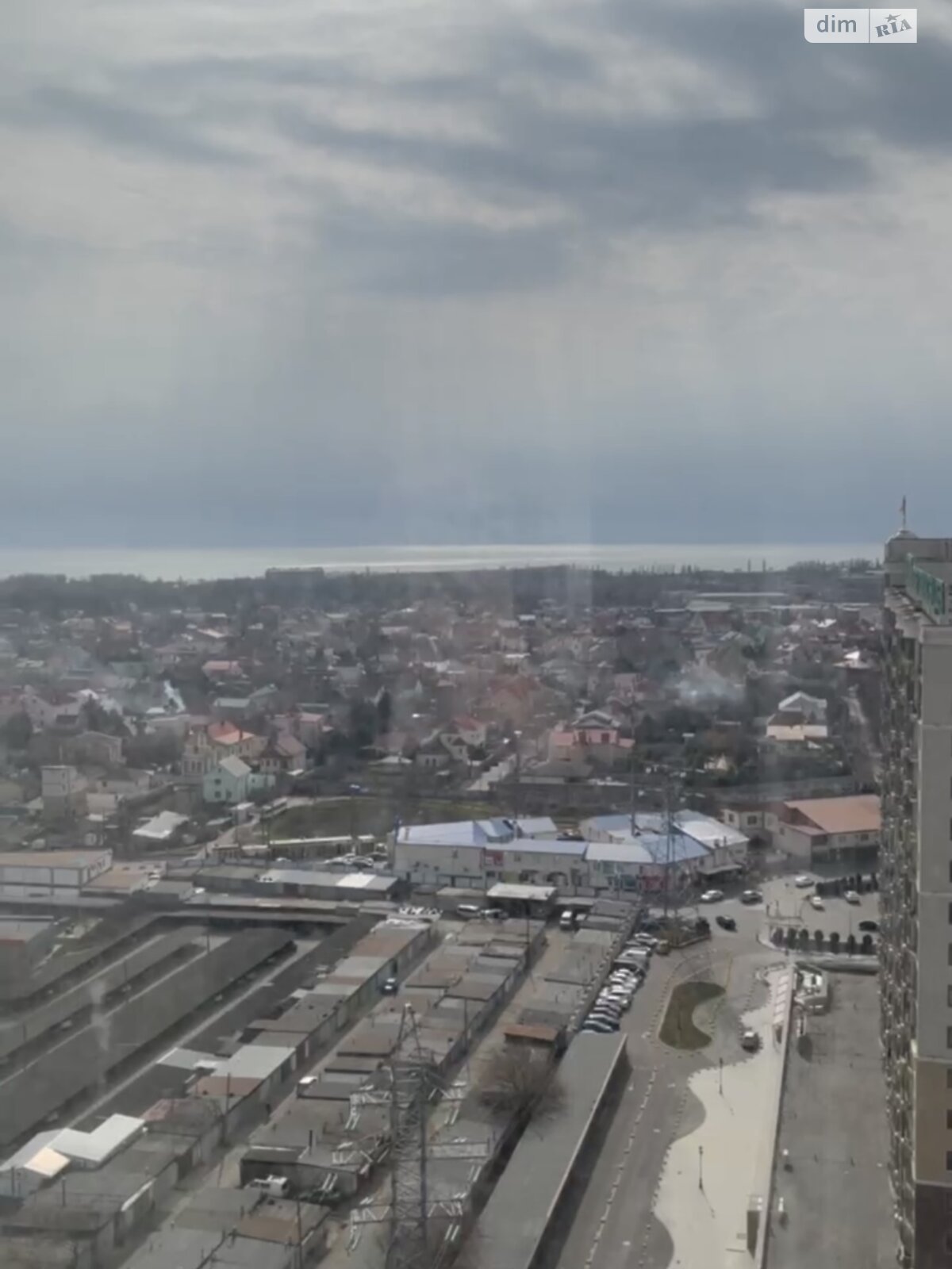 Продажа трехкомнатной квартиры в Лиманке, на ул. Спортивная 3 корпус 5, кв. 210, фото 1 Продажа трехкомнатной квартиры в Лиманке, на ул. Спортивная 3 корпус 5, кв. 210, фото 1