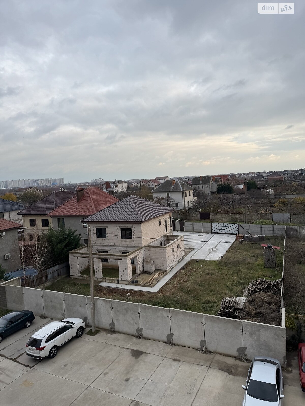 Продажа трехкомнатной квартиры в Лиманке, на ул. Строительная 50Б, фото 1 Продажа трехкомнатной квартиры в Лиманке, на ул. Строительная 50Б, фото 1