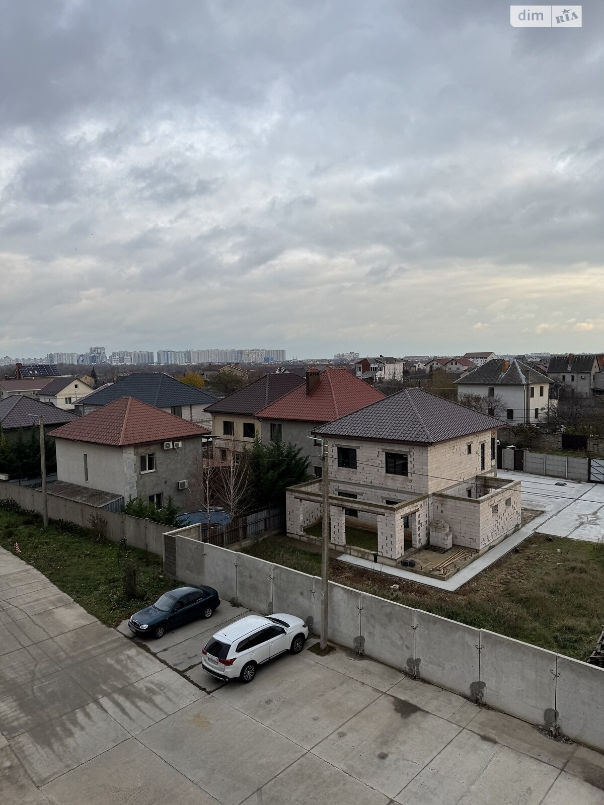 Продажа трехкомнатной квартиры в Лиманке, на ул. Строительная 50Б, фото 1 Продажа трехкомнатной квартиры в Лиманке, на ул. Строительная 50Б, фото 1