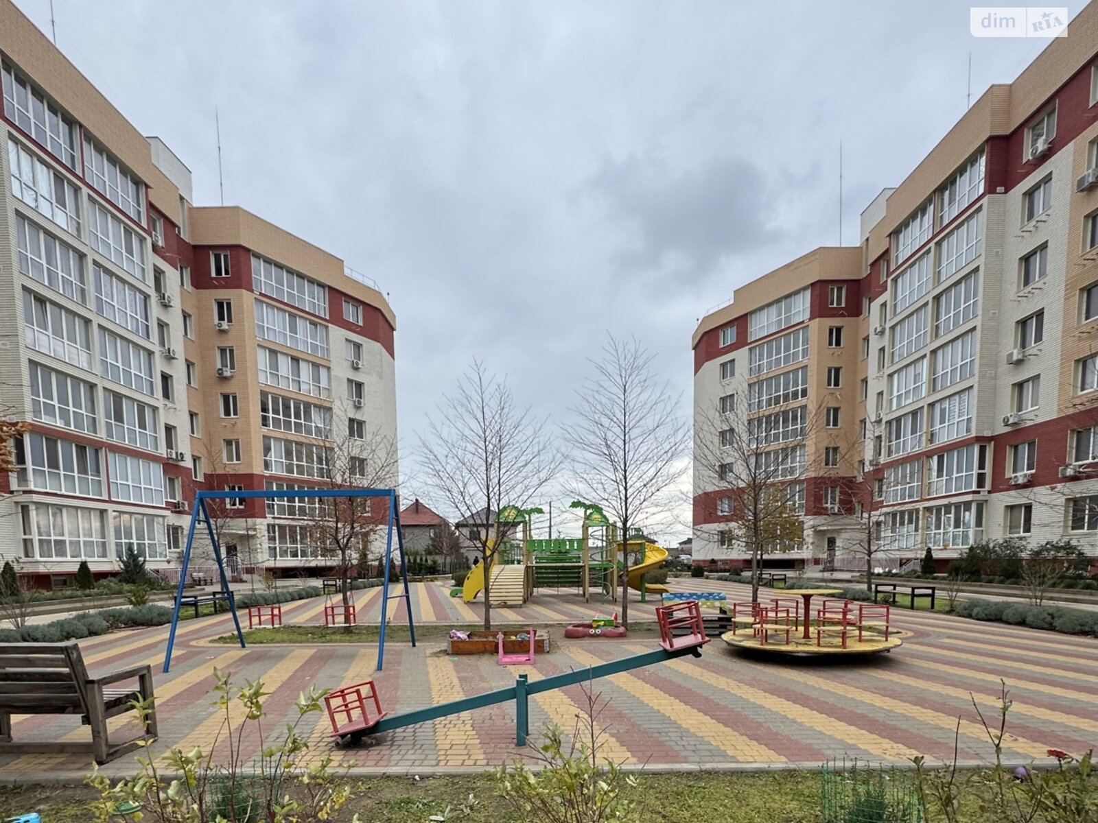 Продажа трехкомнатной квартиры в Лиманке, на ул. Строительная 50Б, фото 1 Продажа трехкомнатной квартиры в Лиманке, на ул. Строительная 50Б, фото 1