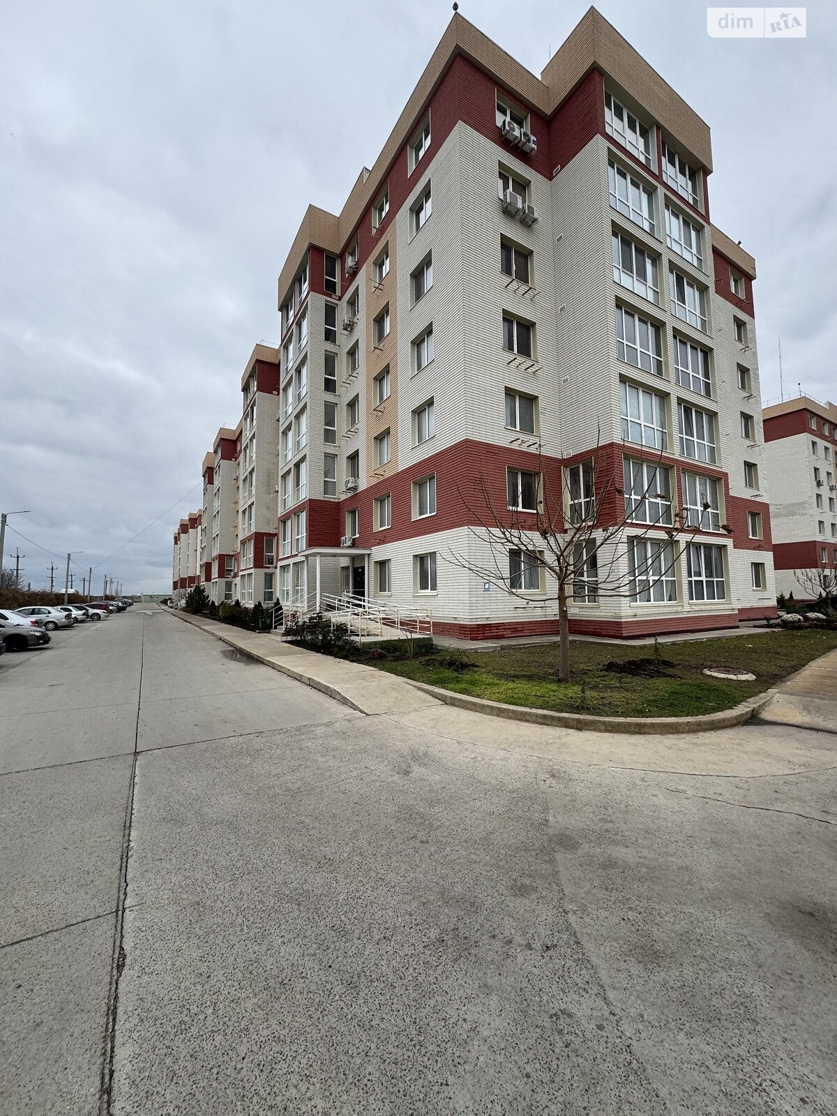 Продажа трехкомнатной квартиры в Лиманке, на ул. Строительная 50Б, фото 1 Продажа трехкомнатной квартиры в Лиманке, на ул. Строительная 50Б, фото 1
