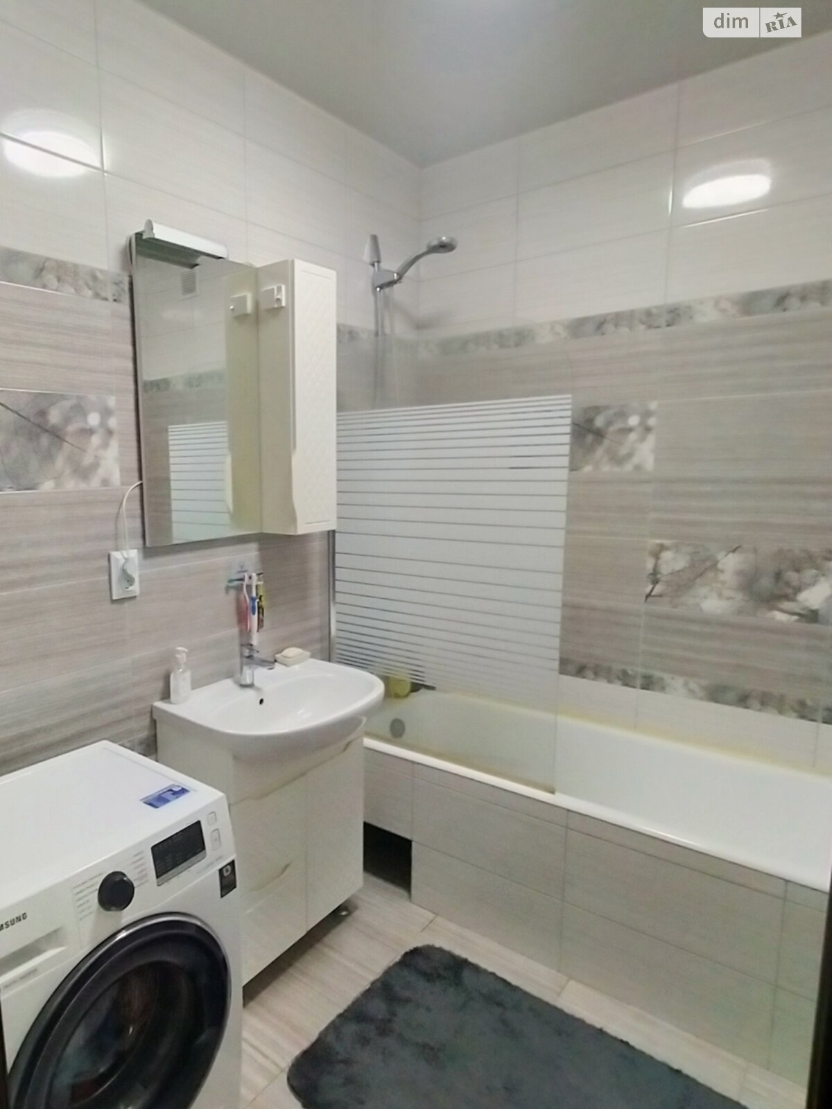 Продажа двухкомнатной квартиры в Липинах, на ул. Возрождения, фото 1 Продажа двухкомнатной квартиры в Липинах, на ул. Возрождения, фото 1