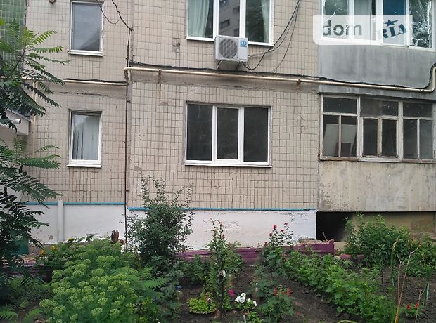 Продажа трехкомнатной квартиры в Луганске, на кв.Мирный 11, район Артемовский фото 1 Продажа трехкомнатной квартиры в Луганске, на кв.Мирный 11, район Артемовский фото 1