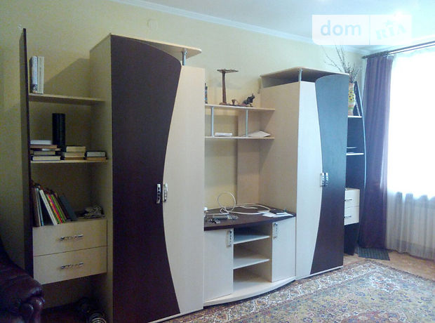 Продажа трехкомнатной квартиры в Луганске, на ул. Советская район Ленинский фото 1 Продажа трехкомнатной квартиры в Луганске, на ул. Советская район Ленинский фото 1