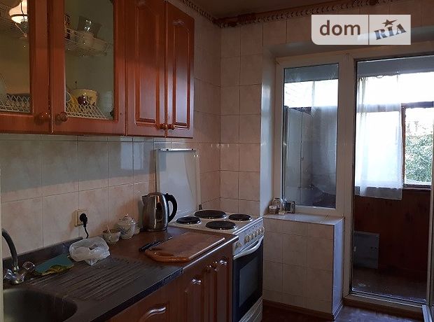 Продажа двухкомнатной квартиры в Луганске, на ул. Коцюбинского 27, район Ленинский фото 1 Продажа двухкомнатной квартиры в Луганске, на ул. Коцюбинского 27, район Ленинский фото 1