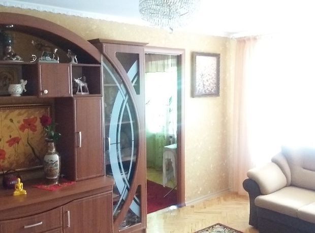 Продажа трехкомнатной квартиры в Луганске, на ул.Луначарского район Ленинский фото 1 Продажа трехкомнатной квартиры в Луганске, на ул.Луначарского район Ленинский фото 1
