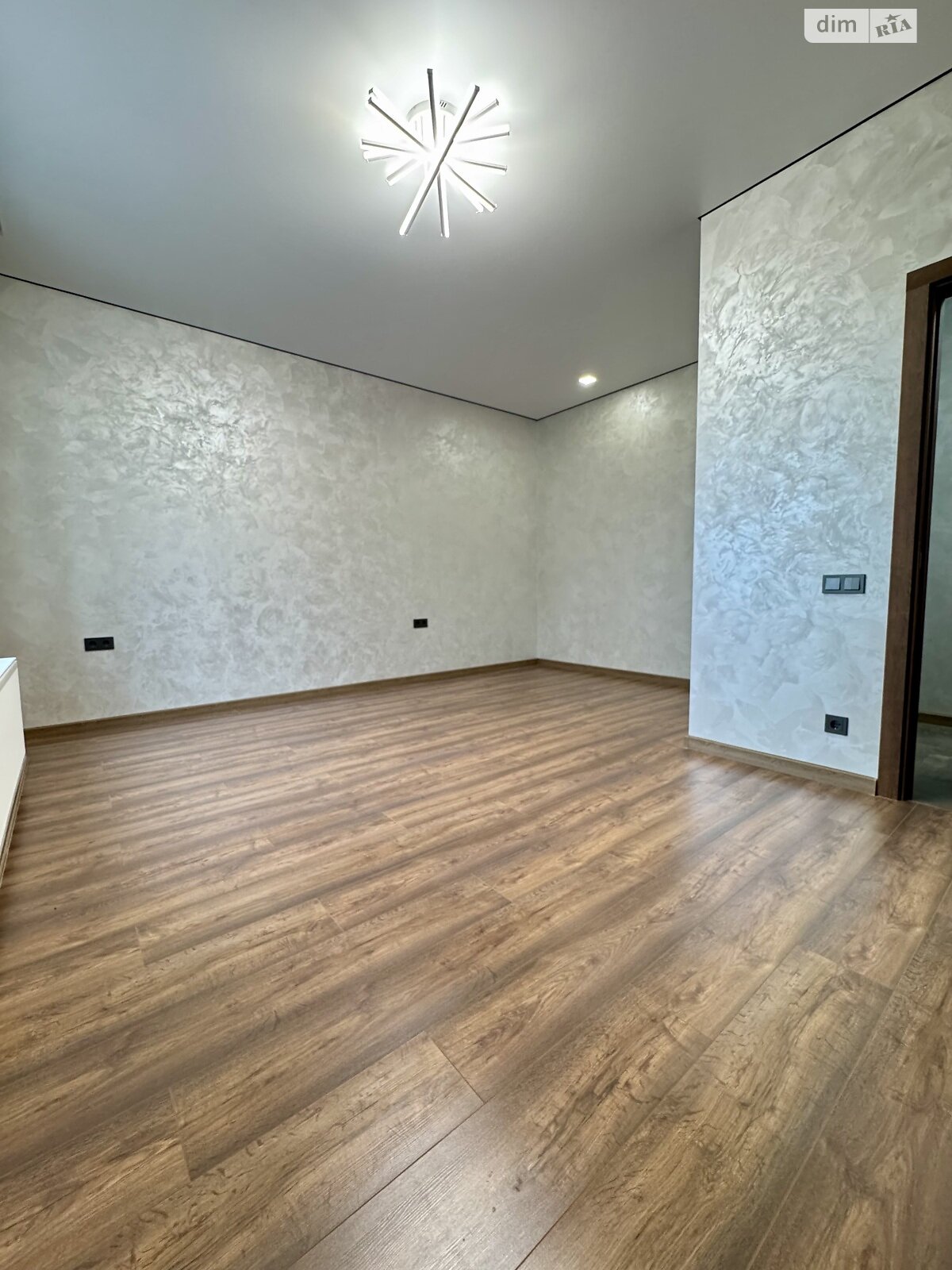 Продажа однокомнатной квартиры в Луке-Мелешковской, на шоссе Тывровское 51Б, фото 1 Продажа однокомнатной квартиры в Луке-Мелешковской, на шоссе Тывровское 51Б, фото 1