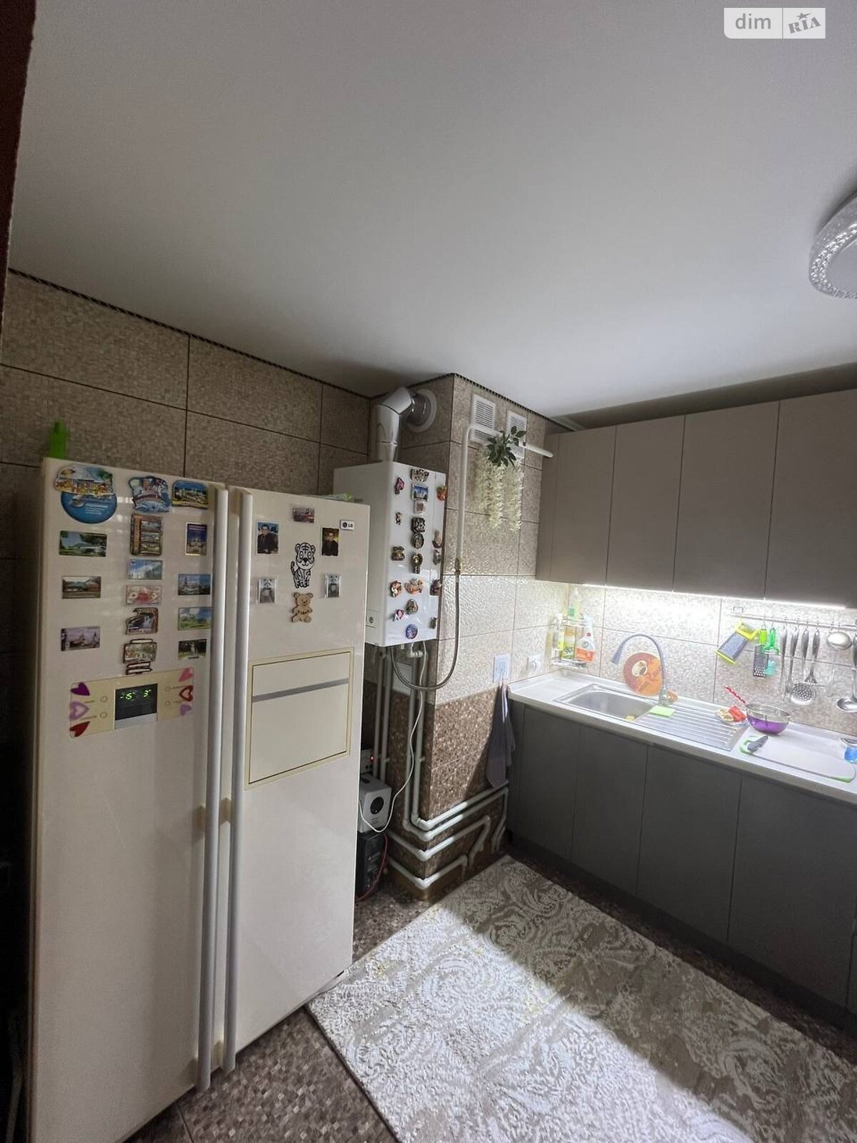 Продаж трикімнатної квартири в Луці, на вул. Вишнева 9, фото 1 Продаж трикімнатної квартири в Луці, на вул. Вишнева 9, фото 1