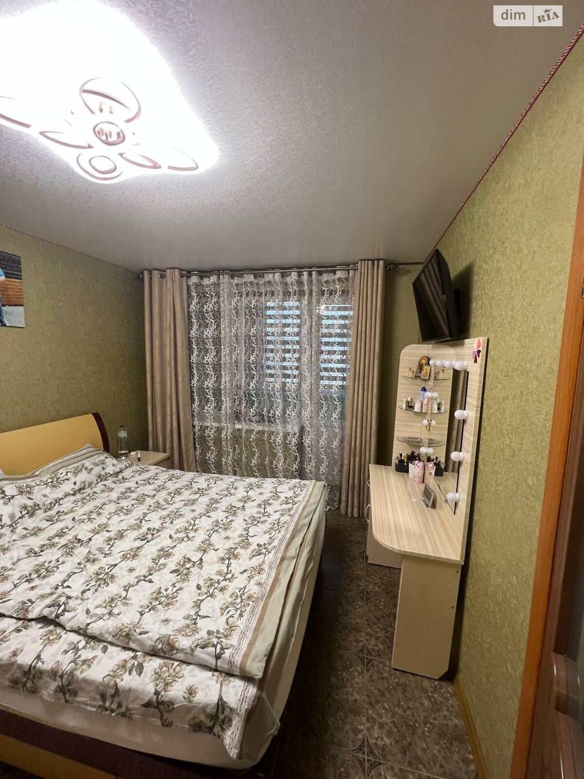 Продаж трикімнатної квартири в Луці, на вул. Вишнева 9, фото 1 Продаж трикімнатної квартири в Луці, на вул. Вишнева 9, фото 1