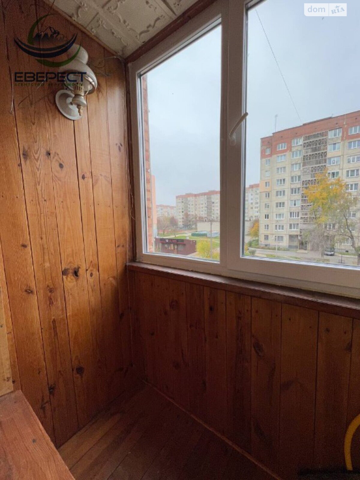 Продаж двокімнатної квартири в Луцьку, на вул. Конякіна, район 33 мікрорайон фото 1
