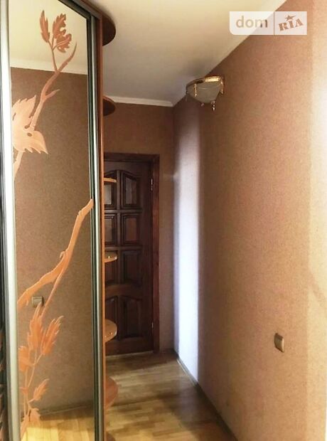 Продажа трехкомнатной квартиры в Луцке, на ул. Кравчука 46 район 33 микрорайон фото 1 Продажа трехкомнатной квартиры в Луцке, на ул. Кравчука 46 район 33 микрорайон фото 1