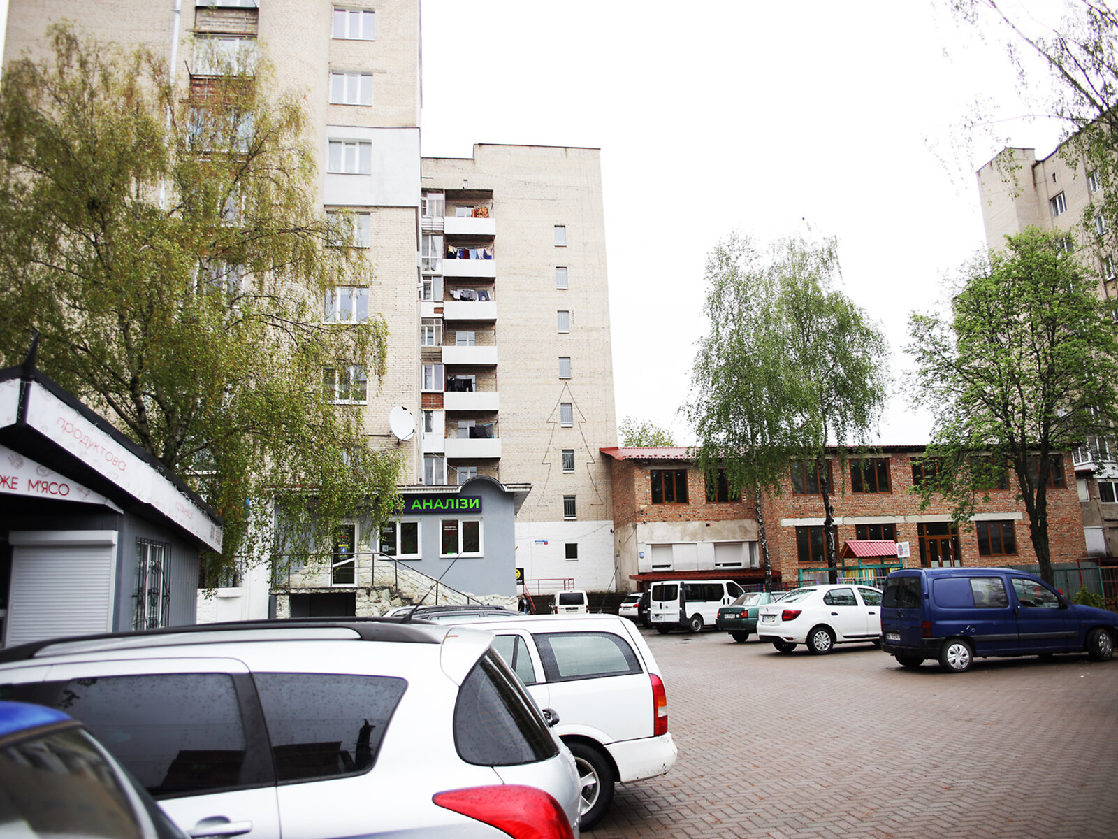 Продажа двухкомнатной квартиры в Луцке, на просп. Молодежи 10, район 33 микрорайон фото 1