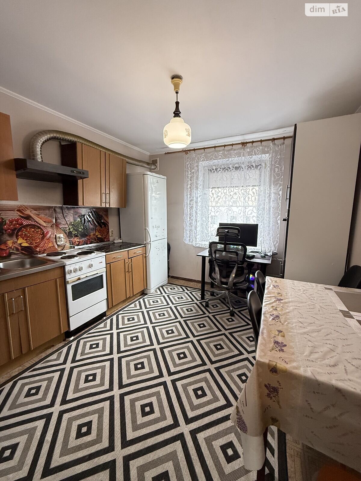 Продаж однокімнатної квартири в Луцьку, на просп. Молоді 8, район 33 мікрорайон фото 1