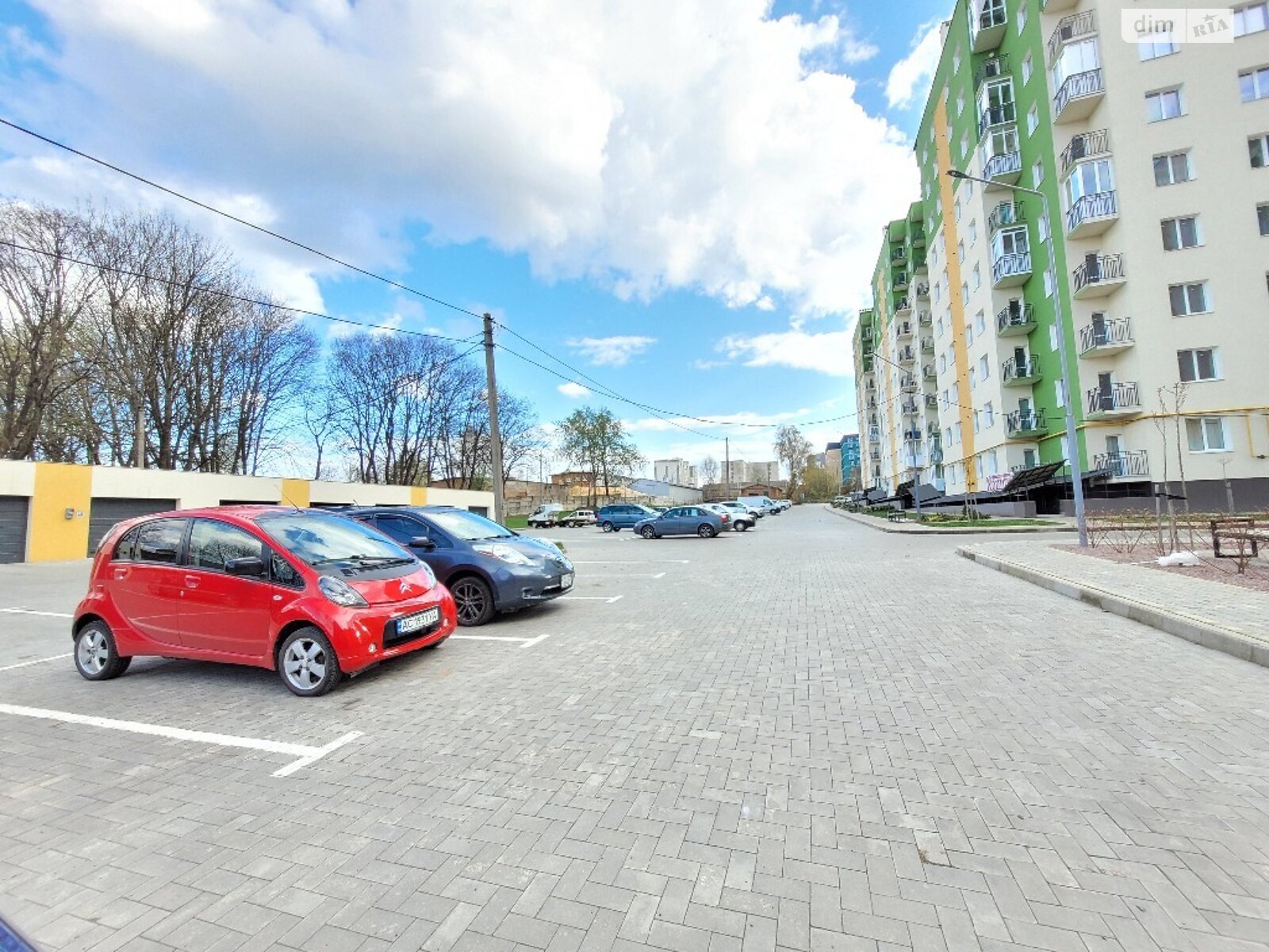 Продаж двокімнатної квартири в Луцьку, на вул. Рівненська 113, район 33 мікрорайон фото 1