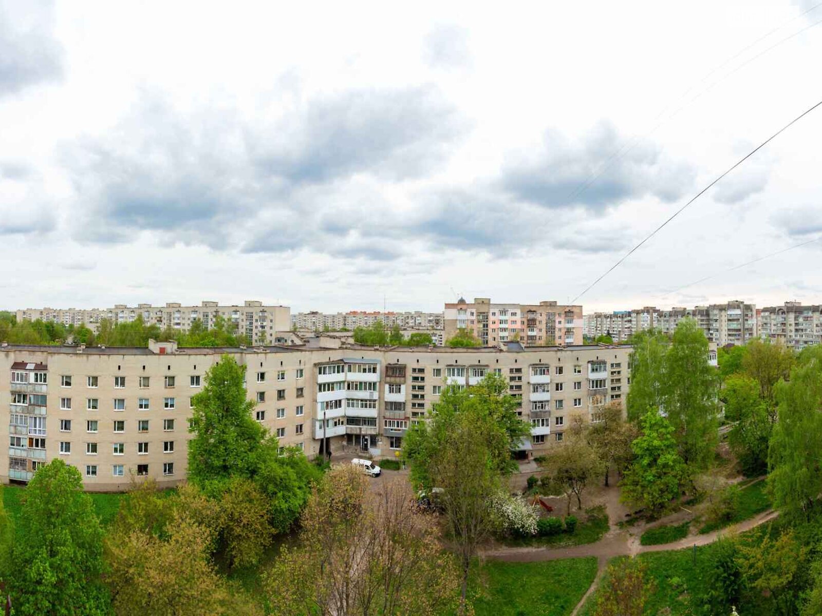 Продажа четырехкомнатной квартиры в Луцке, на просп. Соборности, район 33 микрорайон фото 1