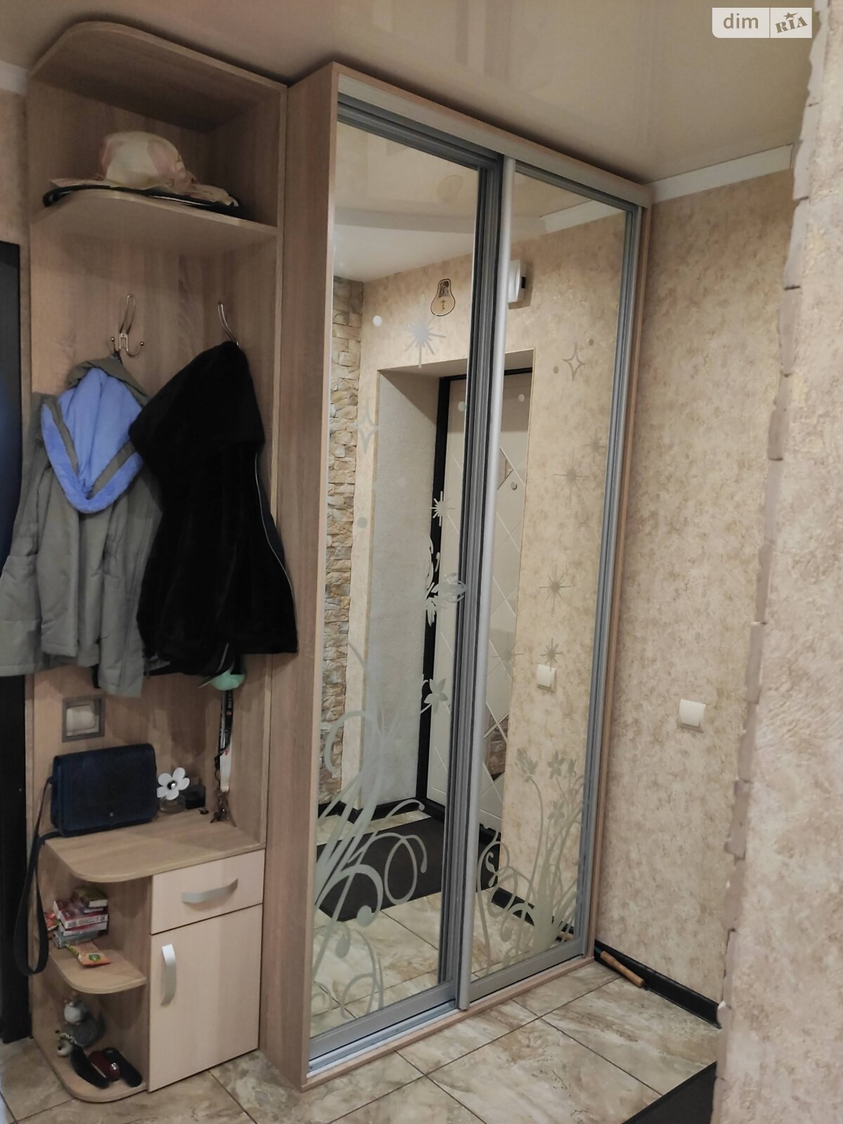 Продаж трикімнатної квартири в Луцьку, на просп. Соборності 25А, район 33 мікрорайон фото 1 Продаж трикімнатної квартири в Луцьку, на просп. Соборності 25А, район 33 мікрорайон фото 1