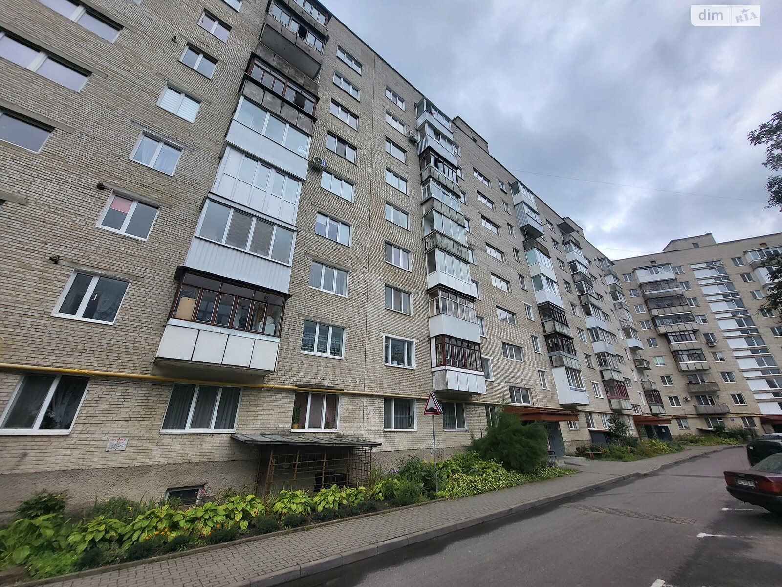 Продаж трикімнатної квартири в Луцьку, на просп. Соборності 37Б, район 33 мікрорайон фото 1 Продаж трикімнатної квартири в Луцьку, на просп. Соборності 37Б, район 33 мікрорайон фото 1