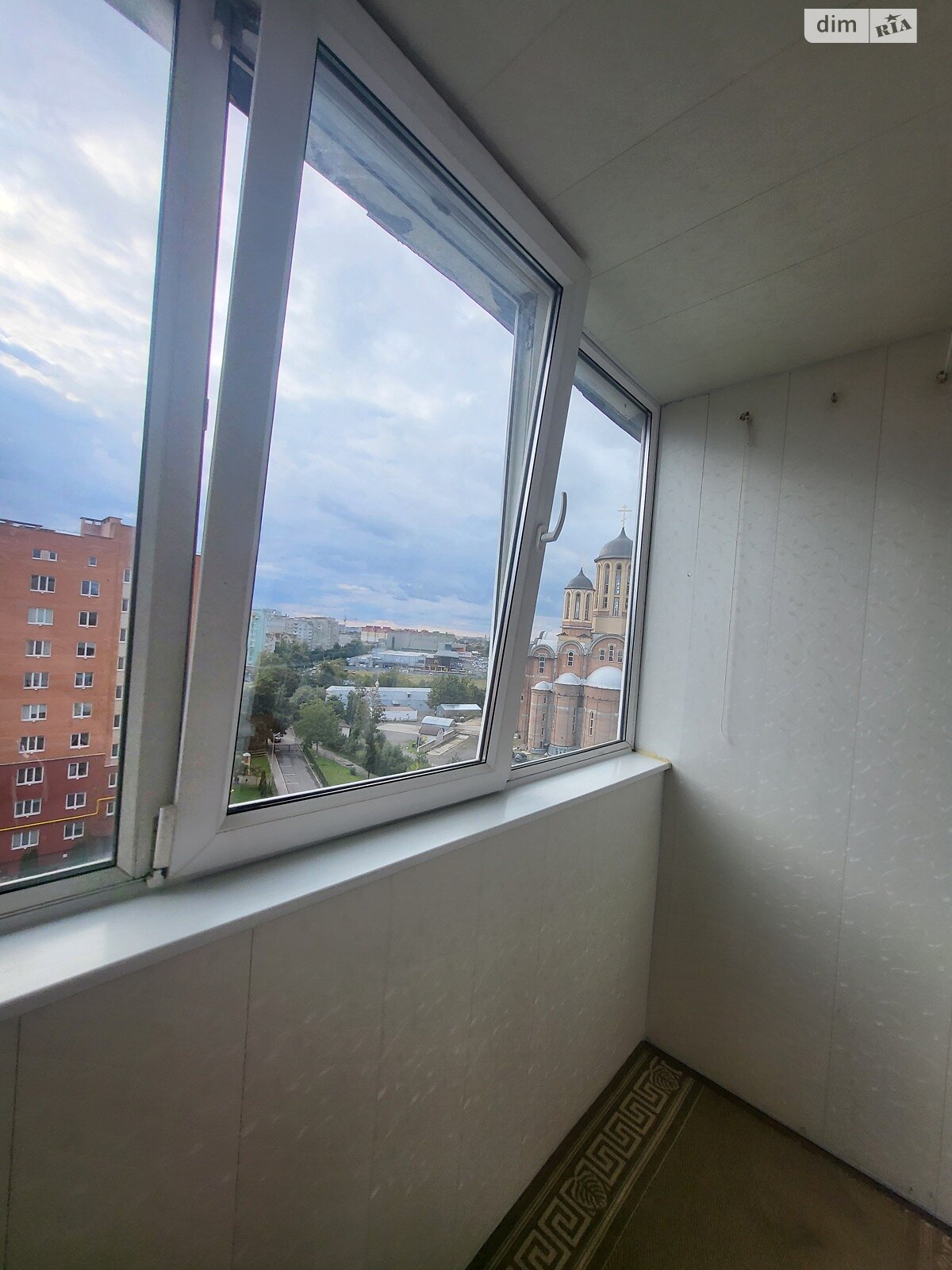 Продаж трикімнатної квартири в Луцьку, на просп. Соборності 37Б, район 33 мікрорайон фото 1 Продаж трикімнатної квартири в Луцьку, на просп. Соборності 37Б, район 33 мікрорайон фото 1