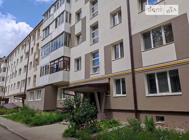 Продаж чотирикімнатної квартири в Луцьку, на просп. Відродження, район 33 мікрорайон фото 1 Продаж чотирикімнатної квартири в Луцьку, на просп. Відродження, район 33 мікрорайон фото 1