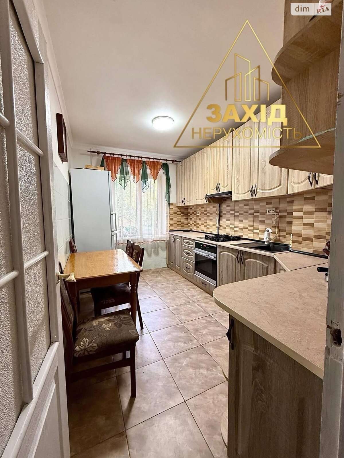 Продажа двухкомнатной квартиры в Луцке, на просп. Возрождение 49, район 33 микрорайон фото 1