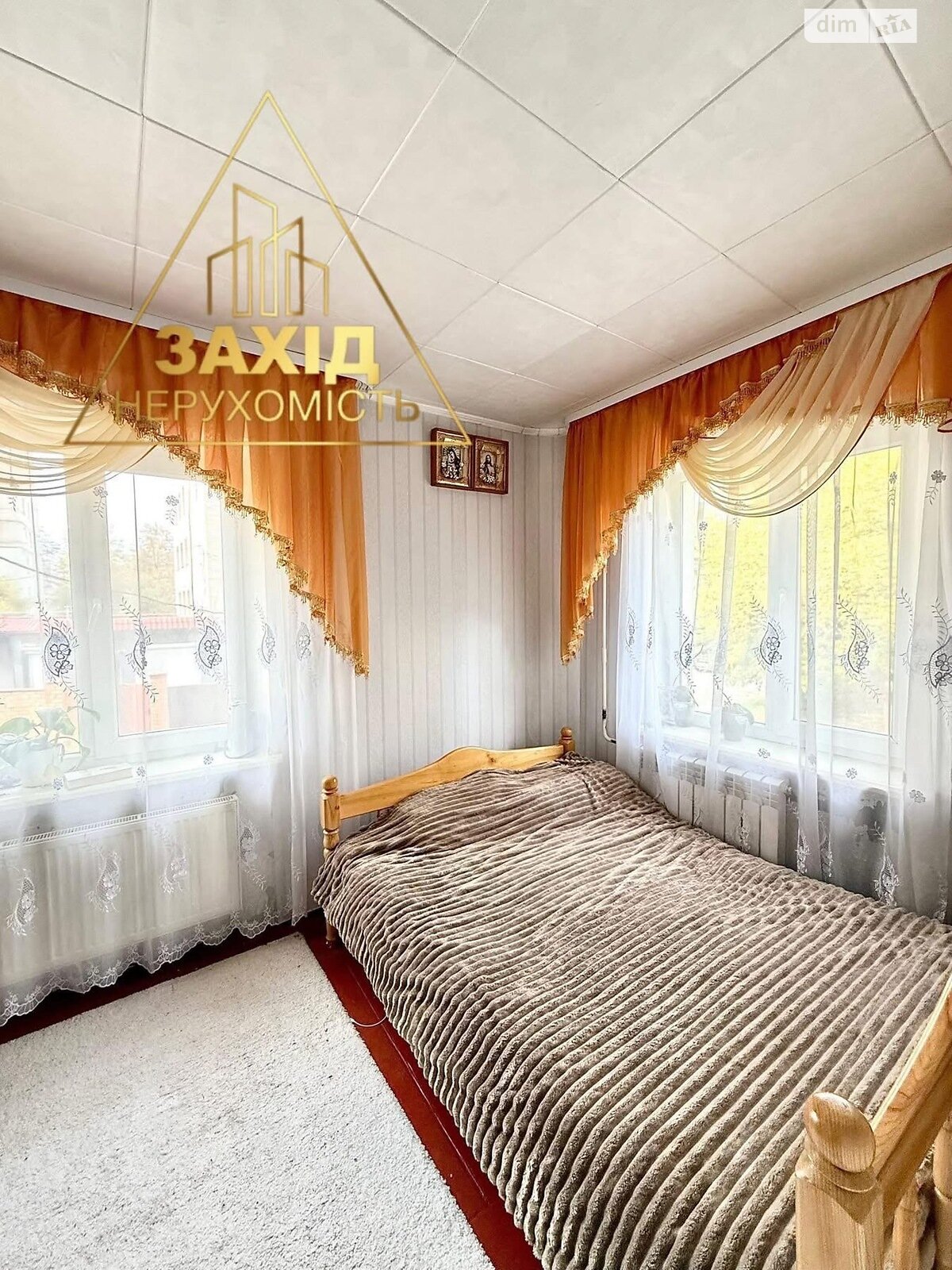 Продажа двухкомнатной квартиры в Луцке, на просп. Возрождение 49, район 33 микрорайон фото 1