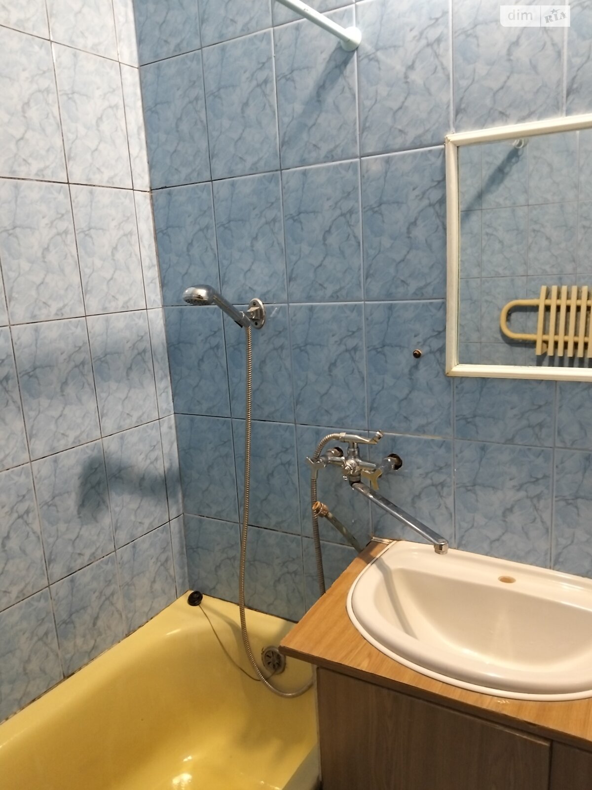 Продажа трехкомнатной квартиры в Луцке, на ул. Героев-добровольцев 8, район 40 микрорайон фото 1 Продажа трехкомнатной квартиры в Луцке, на ул. Героев-добровольцев 8, район 40 микрорайон фото 1