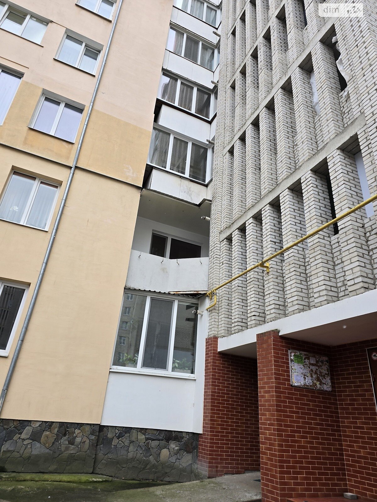 Продаж трикімнатної квартири в Луцьку, на вул. Кравчука 46, район 40 мікрорайон фото 1 Продаж трикімнатної квартири в Луцьку, на вул. Кравчука 46, район 40 мікрорайон фото 1