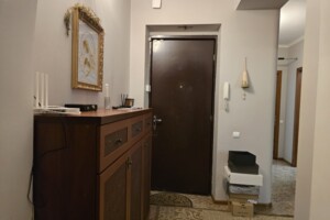 Продажа трехкомнатной квартиры в Луцке, на ул. Кравчука 46, район 40 микрорайон фото 2