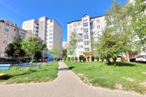 Продаж двокімнатної квартири в Луцьку, на вул. Кравчука 46, район 40 мікрорайон фото 2
