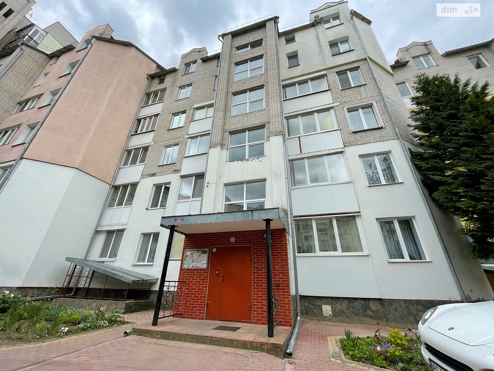 Продаж трикімнатної квартири в Луцьку, на вул. Кравчука, район 40 мікрорайон фото 1 Продаж трикімнатної квартири в Луцьку, на вул. Кравчука, район 40 мікрорайон фото 1