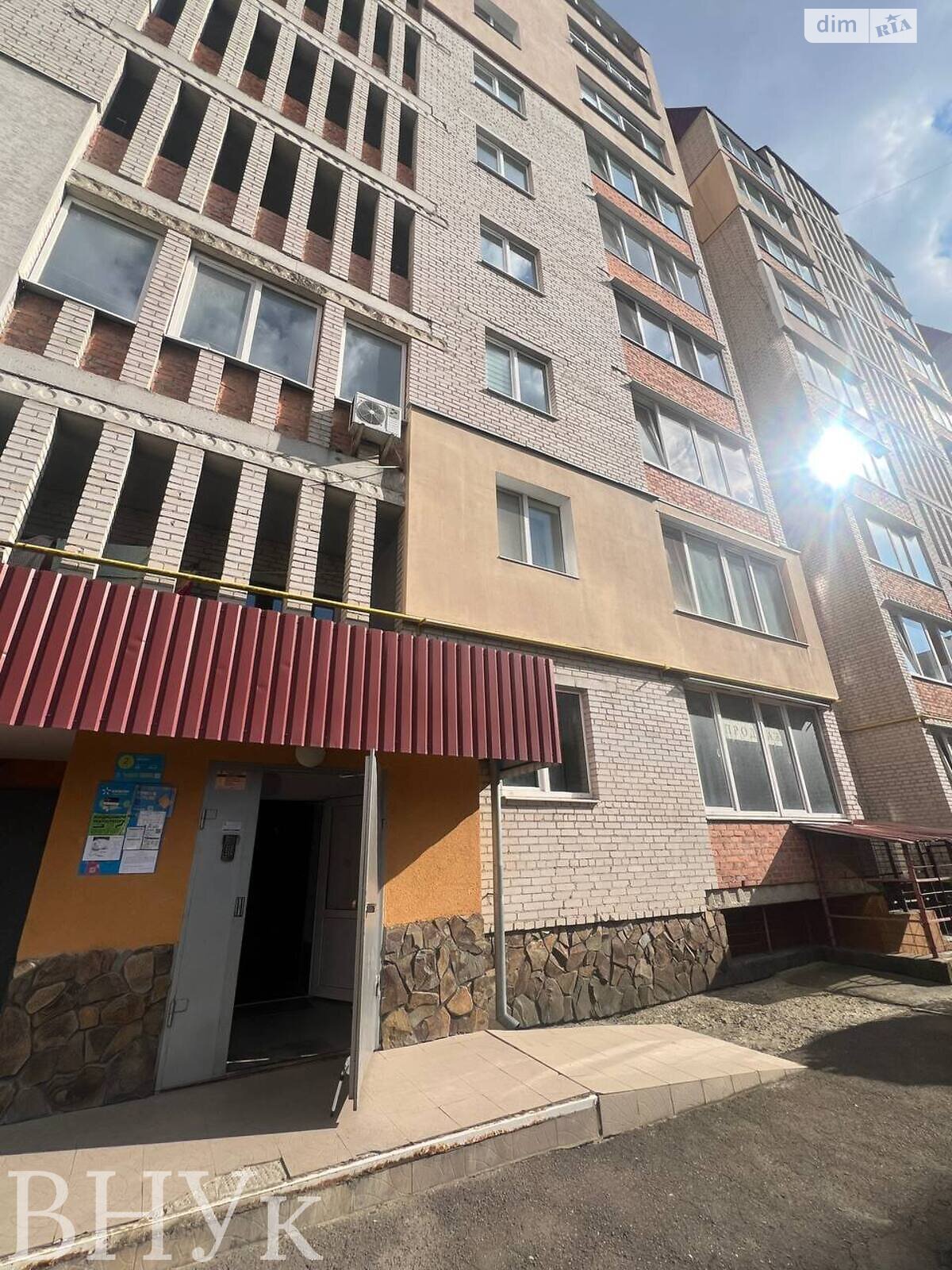 Продажа трехкомнатной квартиры в Луцке, на ул. Кравчука 11Б, район 40 микрорайон фото 1 Продажа трехкомнатной квартиры в Луцке, на ул. Кравчука 11Б, район 40 микрорайон фото 1