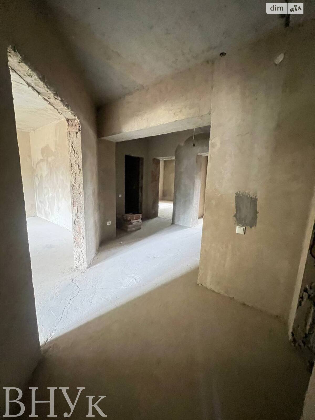 Продажа трехкомнатной квартиры в Луцке, на ул. Кравчука 11Б, район 40 микрорайон фото 1 Продажа трехкомнатной квартиры в Луцке, на ул. Кравчука 11Б, район 40 микрорайон фото 1