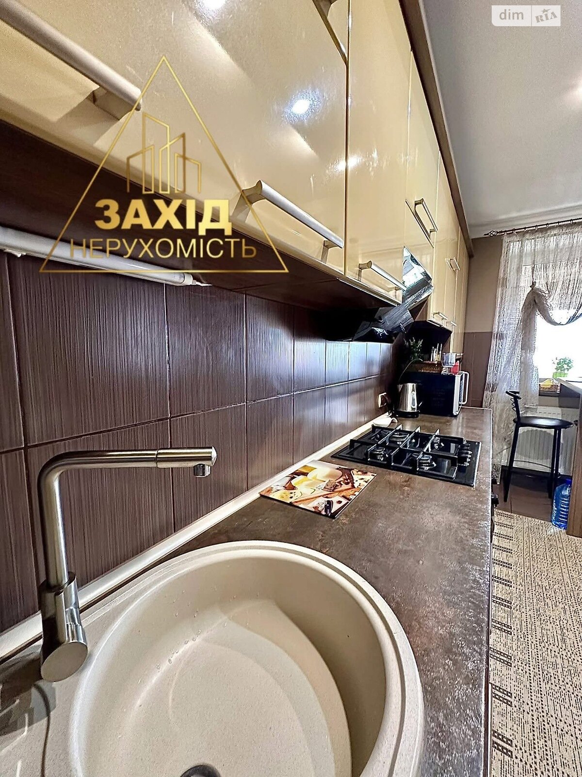 Продажа двухкомнатной квартиры в Луцке, на ул. Кравчука 11Б, район 40 микрорайон фото 1