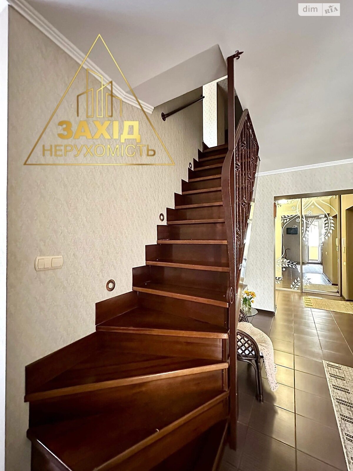 Продажа двухкомнатной квартиры в Луцке, на ул. Кравчука 11Б, район 40 микрорайон фото 1