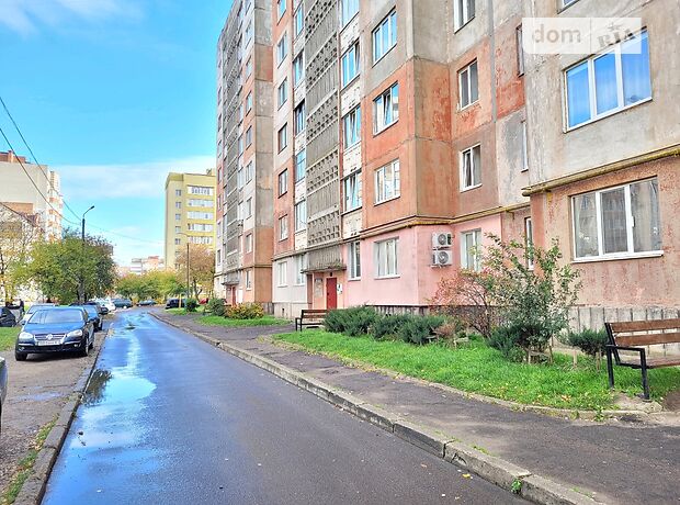 Продаж двокімнатної квартири в Луцьку, на вул. Конякіна 31, район 40 мікрорайон фото 1