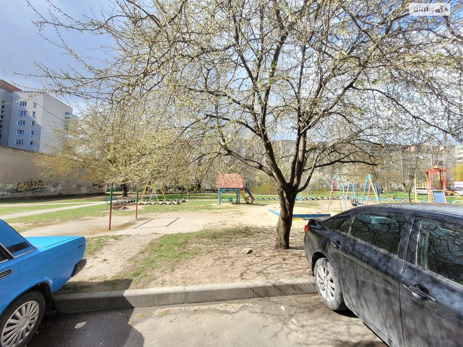 Продаж двокімнатної квартири в Луцьку, на просп. Соборності, район 40 мікрорайон фото 1 Продаж двокімнатної квартири в Луцьку, на просп. Соборності, район 40 мікрорайон фото 1